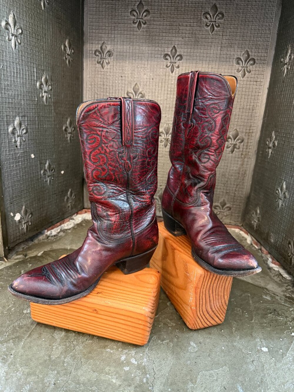Lucchese Classic Mens Black Cherry Boots 10 D